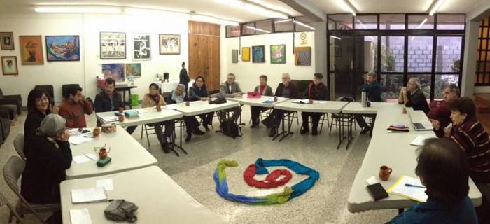 Aspecto del encuentro en la Casa de la Solidaridad (Foto: OE)